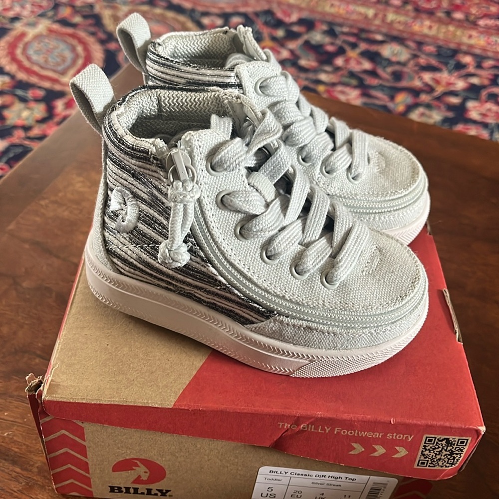 Girls' BILLY Footwear classic silver streak High Top Sneakers toddler 5